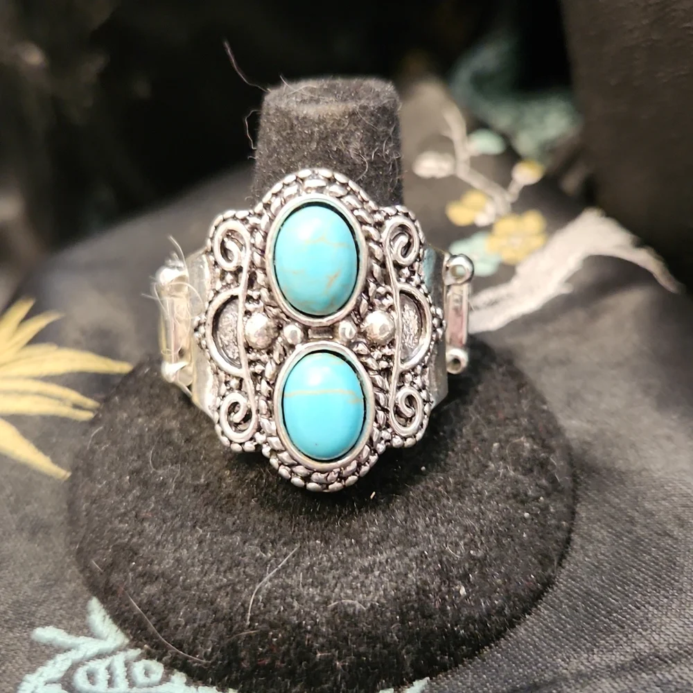 Silvertone & Faux Turquoise Set